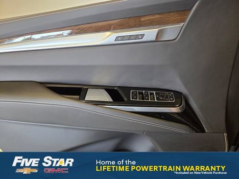 New 2026 Cadillac Escalade Platinum Sport w/ LPO, Floor Liner Package AWD/4WD image 31