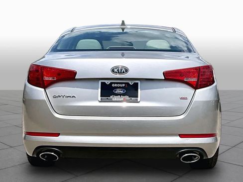 Used 2012 Kia Optima LX FWD image 5