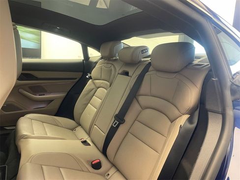 Used 2021 Porsche Taycan 4S image 12