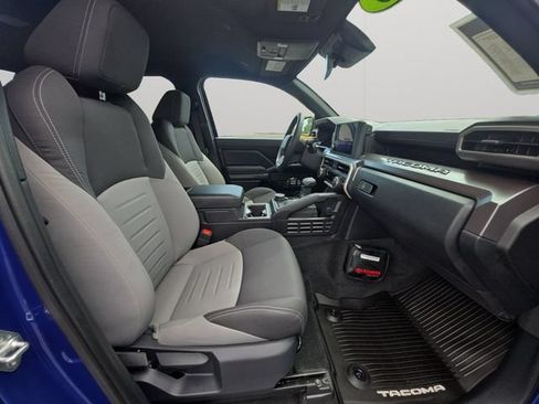 Certified 2025 Toyota Tacoma TRD Sport AWD/4WD image 13