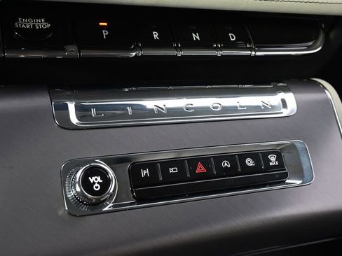 New 2026 Lincoln Aviator AWD image 31
