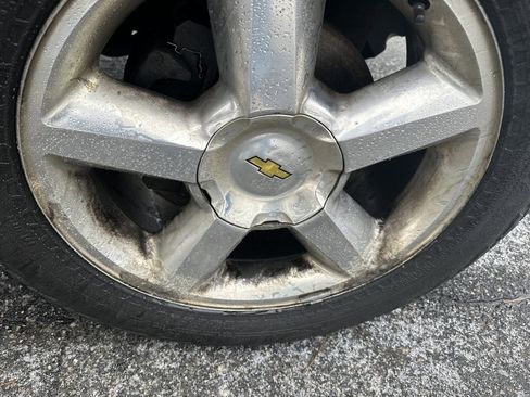 Used 2011 Chevrolet Avalanche LT w/ Luxury Package image 19