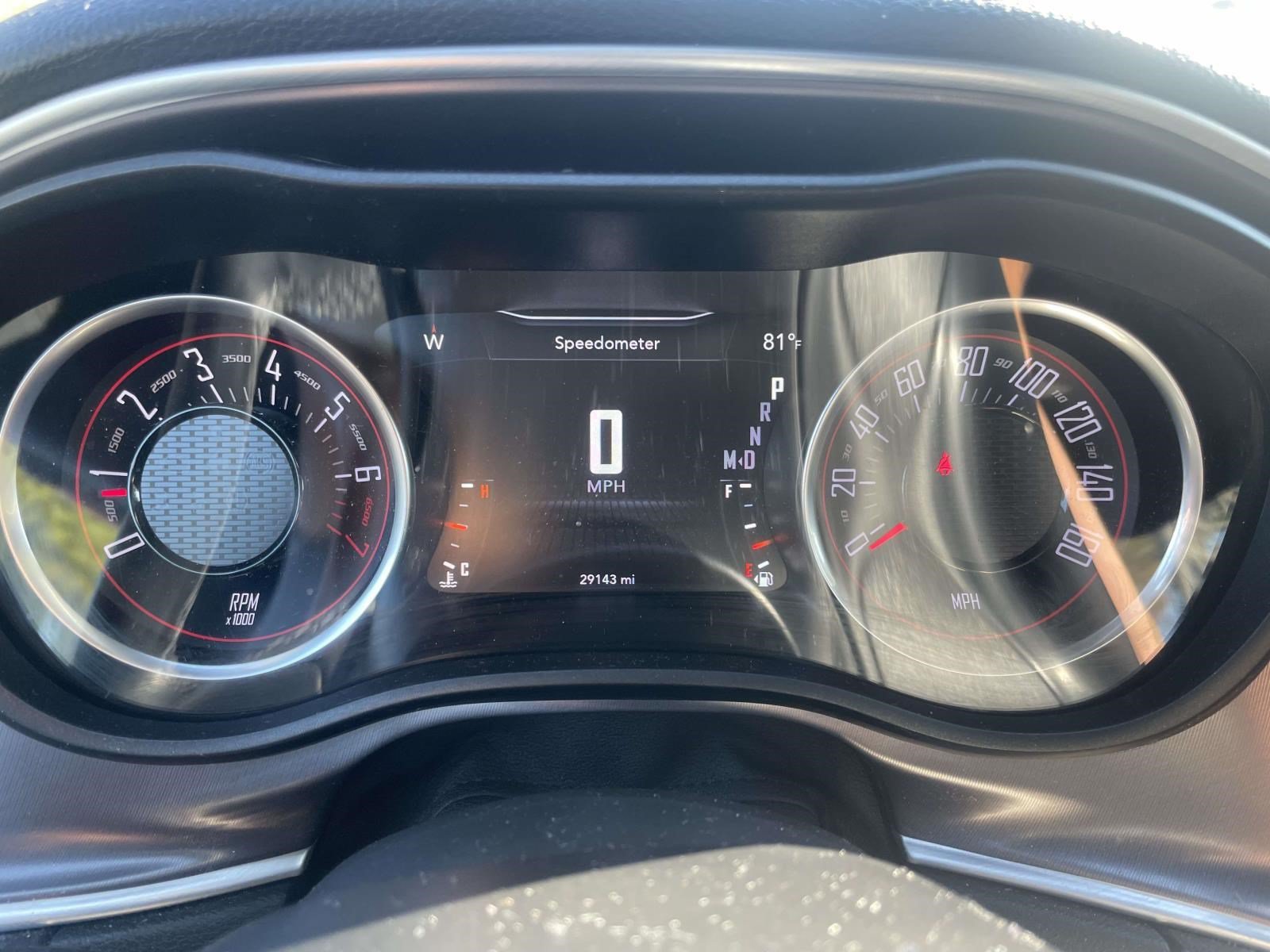 Used 2020 Dodge Challenger SXT w/ Driver Convenience Group RWD image 16