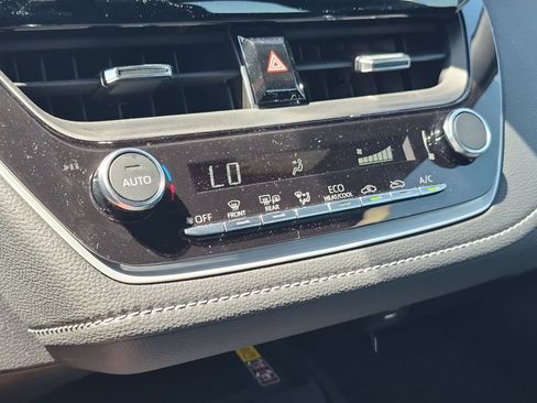 Used 2026 Toyota Corolla SE FWD image 20