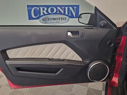Used 2012 Ford Mustang Premium RWD image 2