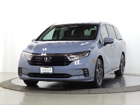 Used 2024 Honda Odyssey Elite image 3