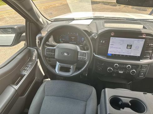 Used 2025 Ford F150 XLT w/ Equipment Group 301A Standard AWD/4WD image 17