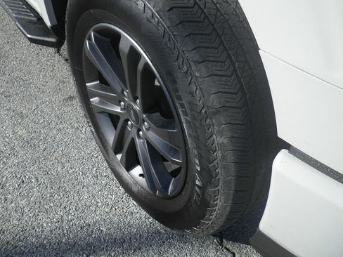 Certified 2023 Ford F150 XLT w/ Equipment Group 302A High image 9