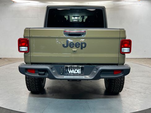 New 2025 Jeep Gladiator Sport AWD/4WD image 4