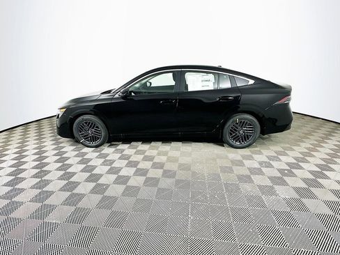 New 2026 Nissan Sentra SV w/ SV Convenience Package image 6