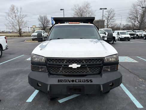Used 2007 Chevrolet Silverado 3500 2WD Extended Cab w/ Heavy-Duty Power Package image 3