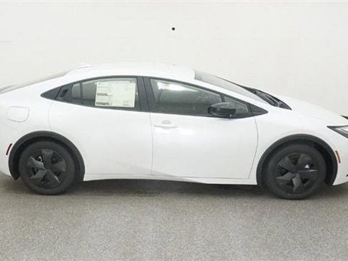New 2025 Toyota Prius Plug-In Hybrid FWD image 77