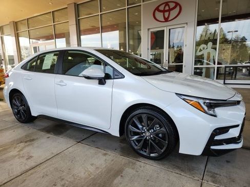 Certified 2024 Toyota Corolla SE image 4