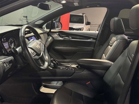 Used 2022 Cadillac XT5 Premium Luxury image 18
