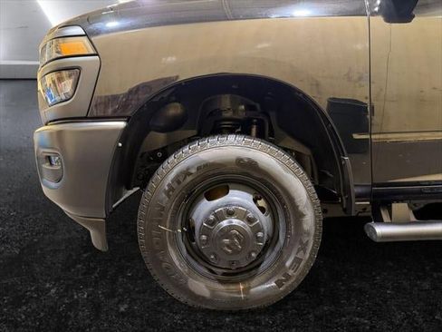 New 2026 RAM 3500 Tradesman image 31