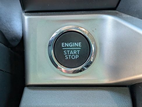 Used 2023 Ford F250 XLT w/ Black Appearance Package image 26