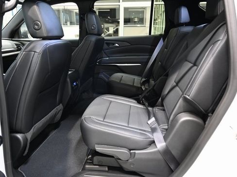 New 2026 Chevrolet Traverse LT w/ Driver Confidence Package image 11