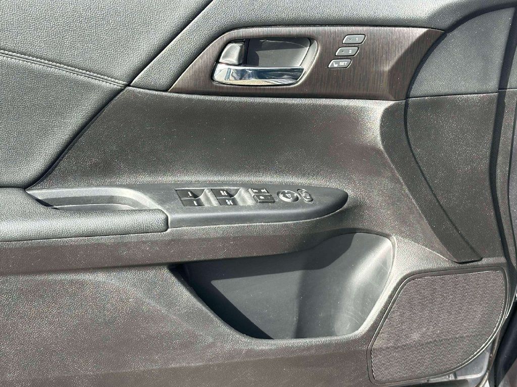 Used 2014 Honda Accord EX-L image 16