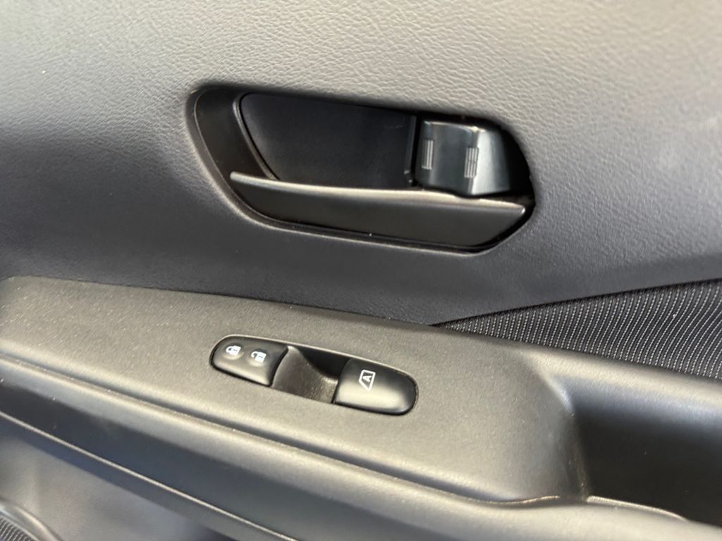 Used 2025 Nissan Kicks Play S FWD image 15