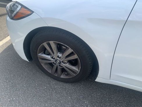 Used 2017 Hyundai Elantra Value Edition w/ Cargo Package FWD image 9