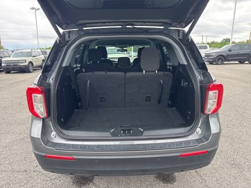 Used 2023 Ford Explorer XLT RWD image 12