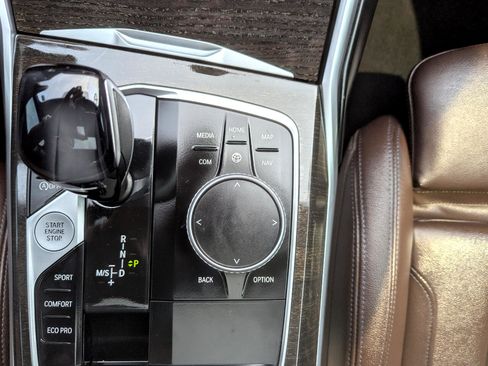 Used 2020 BMW 330i xDrive 330i xDrive Sedan North Americ w/ Premium Package image 33