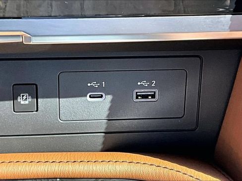 Used 2024 INFINITI QX80 Sensory AWD/4WD image 33