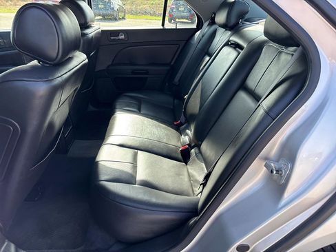 Used 2007 Cadillac STS RWD image 19