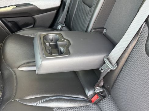 Used 2025 Jeep Compass Latitude AWD/4WD image 15