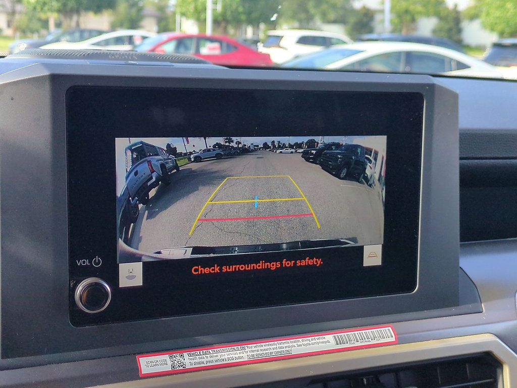 Certified 2025 Toyota Tacoma SR5 AWD/4WD image 23