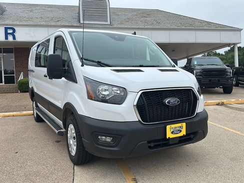 Used 2025 Ford Transit 250 Low Roof w/ Exterior Upgrade Package RWD image 3