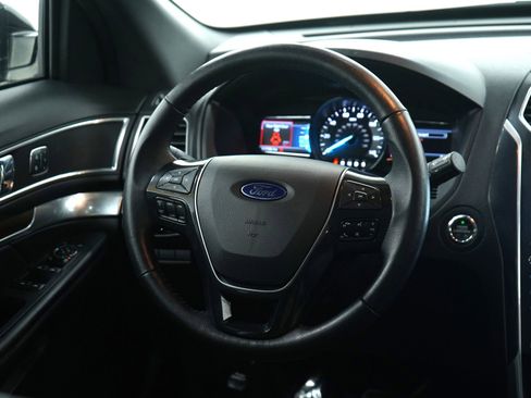 Used 2017 Ford Explorer Limited w/ Equipment Group 301A image 14