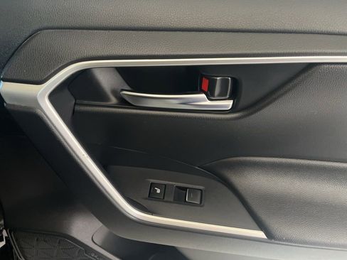 Used 2023 Toyota RAV4 SE w/ Weather & Moonroof Package image 57