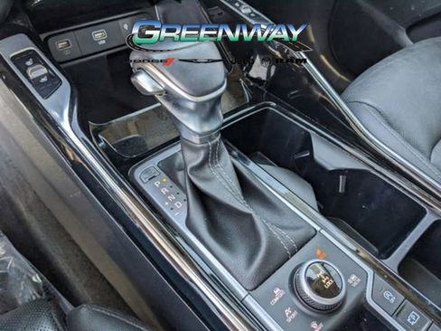 Used 2023 Kia Sorento SX AWD/4WD image 37