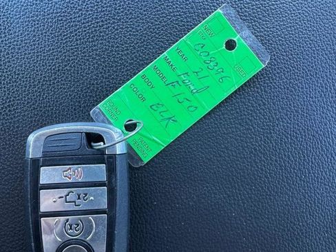 Used 2021 Ford F150 Lariat w/ Trailer Tow Package image 32