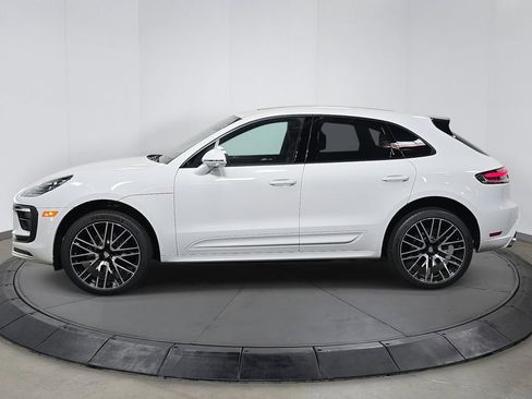 New 2025 Porsche Macan image 2