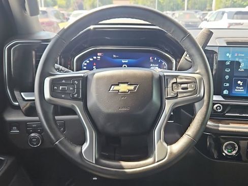 Used 2024 Chevrolet Silverado 1500 LT AWD/4WD image 15
