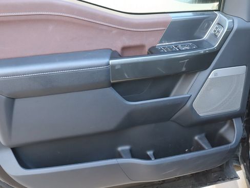 Used 2023 Ford F150 Lariat AWD/4WD image 18