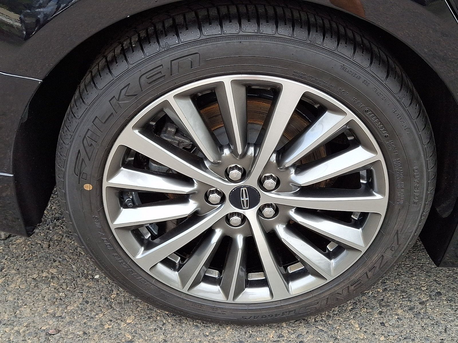 Used 2020 Lincoln MKZ FWD image 9
