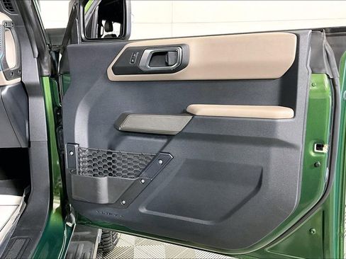 Used 2023 Ford Bronco Wildtrak image 24