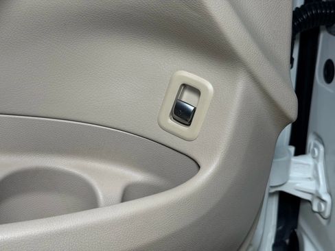 Used 2019 Mercedes-Benz GLC 300 image 36