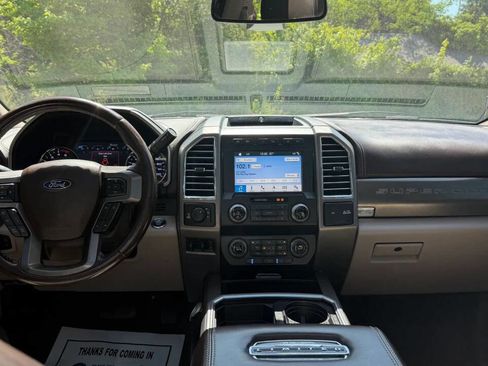 Used 2019 Ford F250 Limited w/ FX4 Off-Road Package AWD/4WD image 17