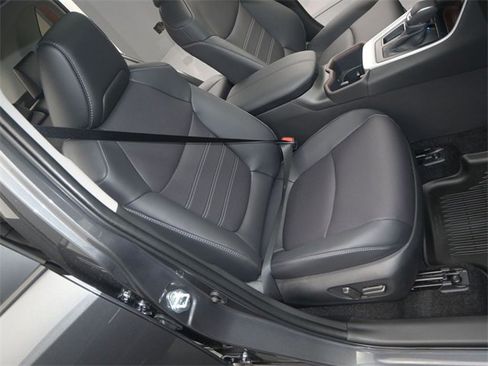 Used 2025 Toyota RAV4 Limited w/ Weather Package image 16