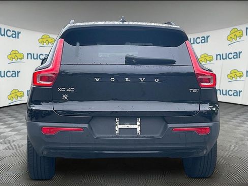 Used 2021 Volvo XC40 T5 R-Design w/ Climate Package AWD/4WD image 5