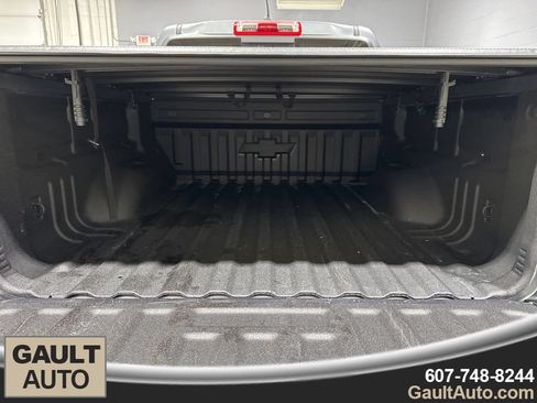 Used 2021 Chevrolet Colorado Z71 AWD/4WD image 16
