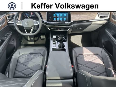 New 2026 Volkswagen Atlas SE FWD image 28