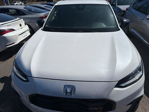 Used 2023 Honda HR-V Sport image 2