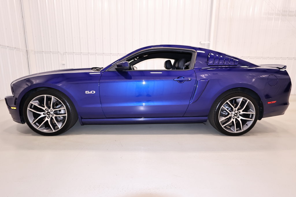 Used 2014 Ford Mustang GT Premium RWD image 6