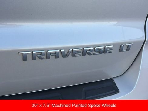 Used 2015 Chevrolet Traverse LT w/ Style and Technology Package image 20