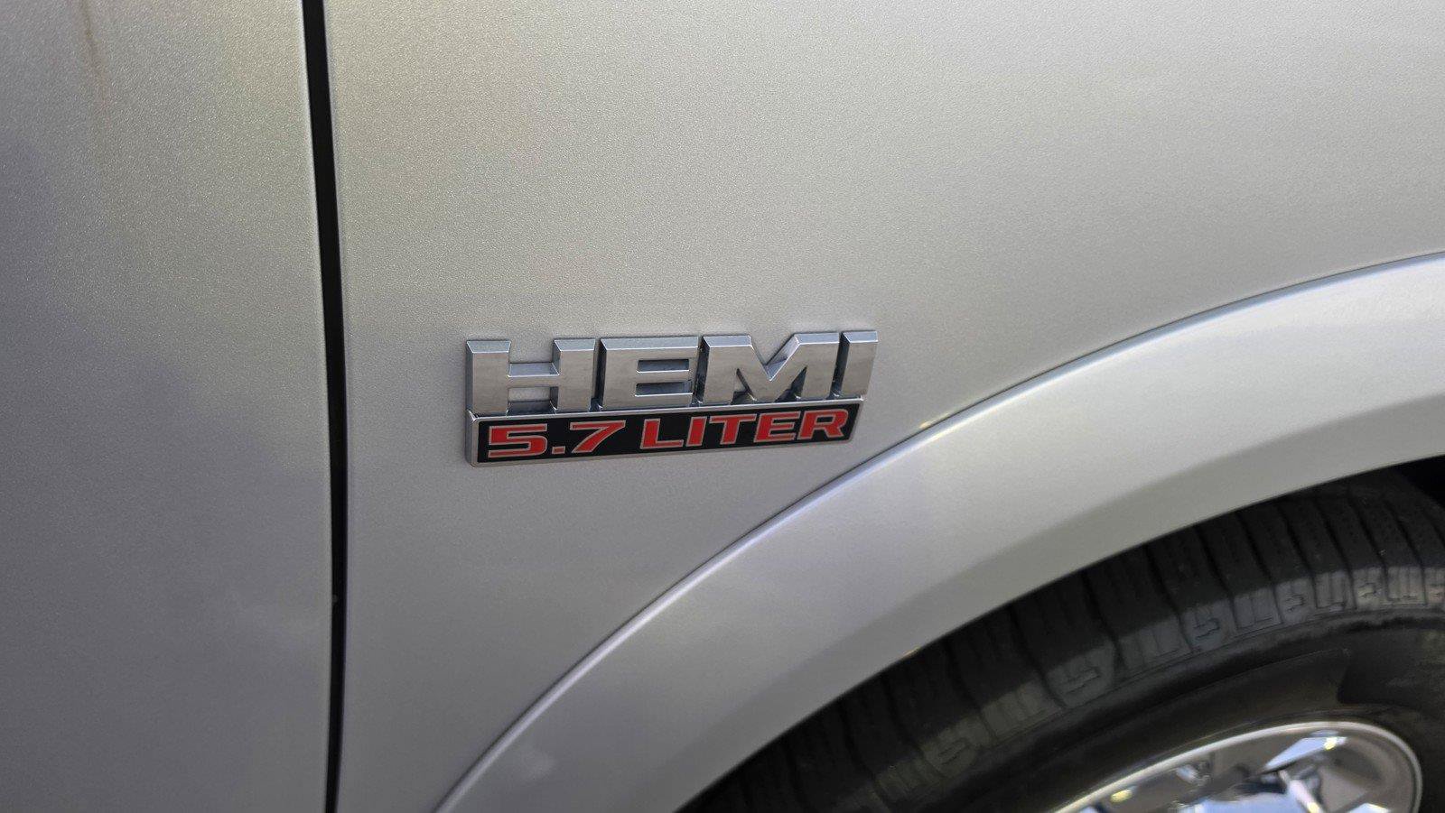Used 2017 RAM 1500 Laramie AWD/4WD image 31